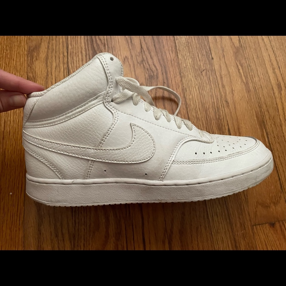 Mens Nike court vision mids size 8